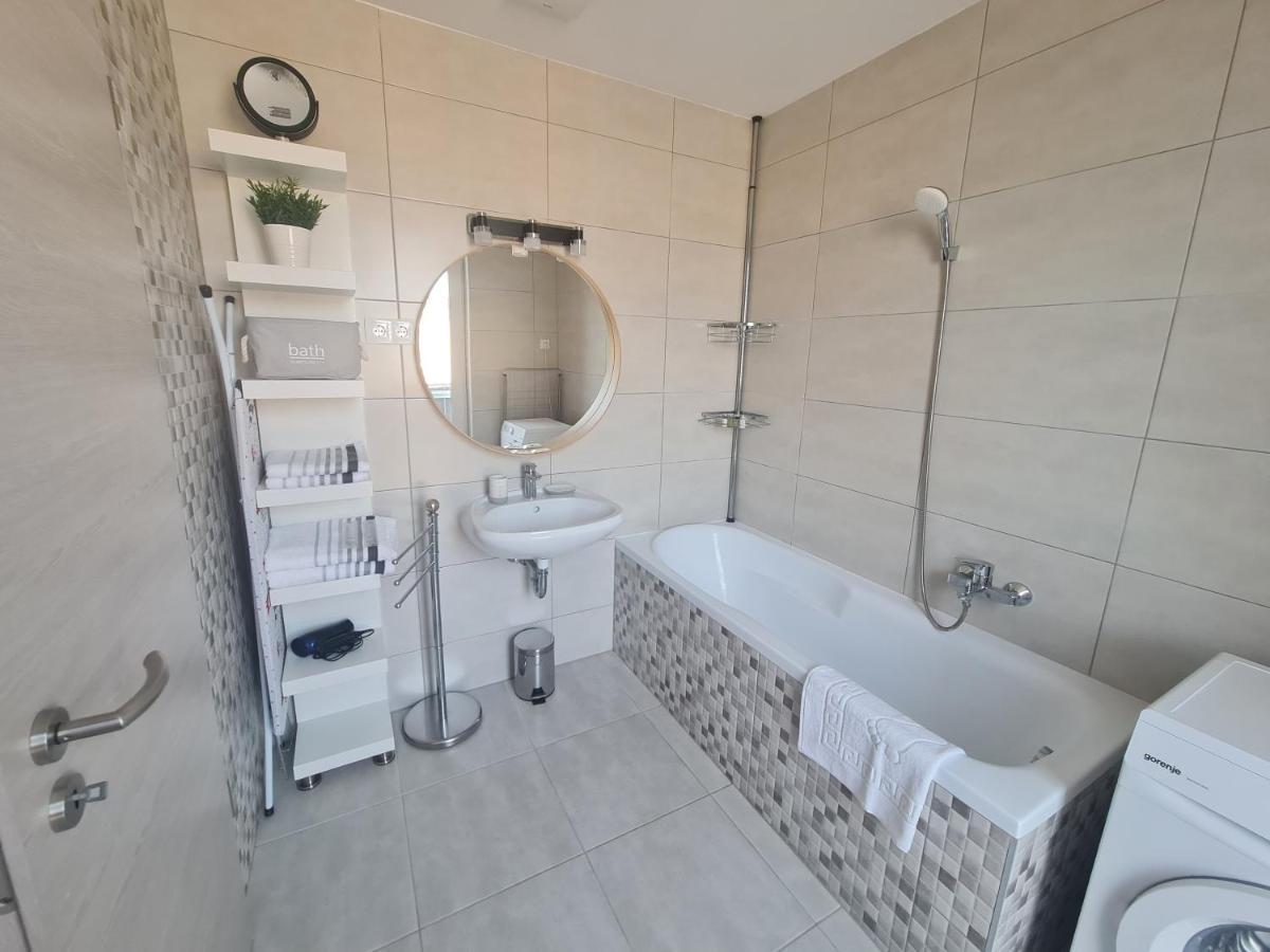 Happiness Apartament